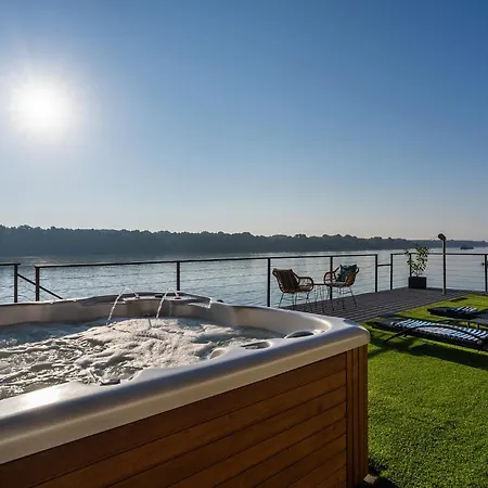 Διαμέρισμα Duna Rev *