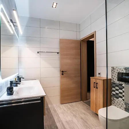 Duna Rev Apartment *