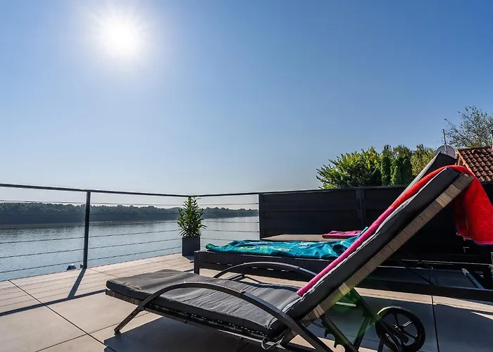 アパート Duna Rev *